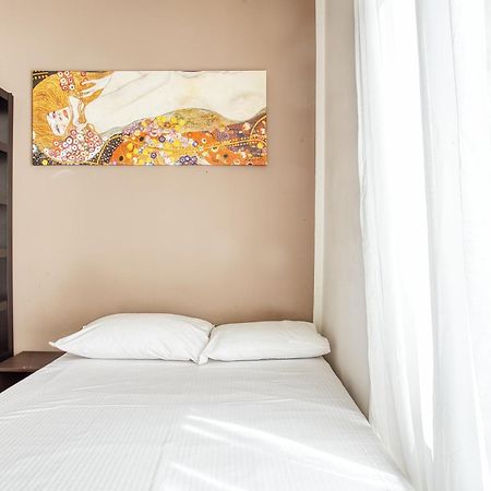 Апартаменты Joivy Mauri - Cosy Flats Near The Duomo Милан Экстерьер фото